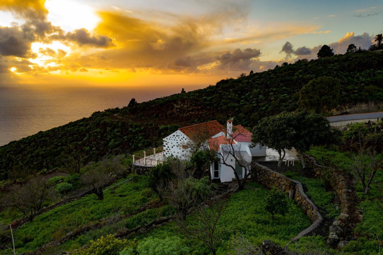 "Villa Servanda " - Relax, Nature, Wide Views Of The Sea And A Starry Sky Puntagorda المظهر الخارجي الصورة